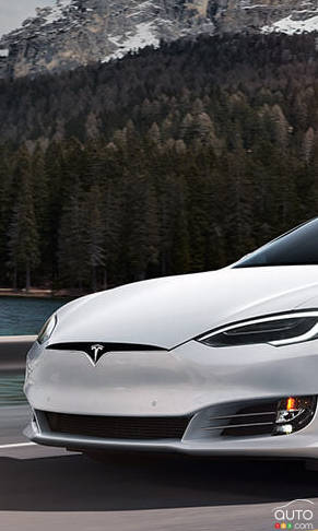 NHTSA Launches Probe of Tesla Over a Software Update